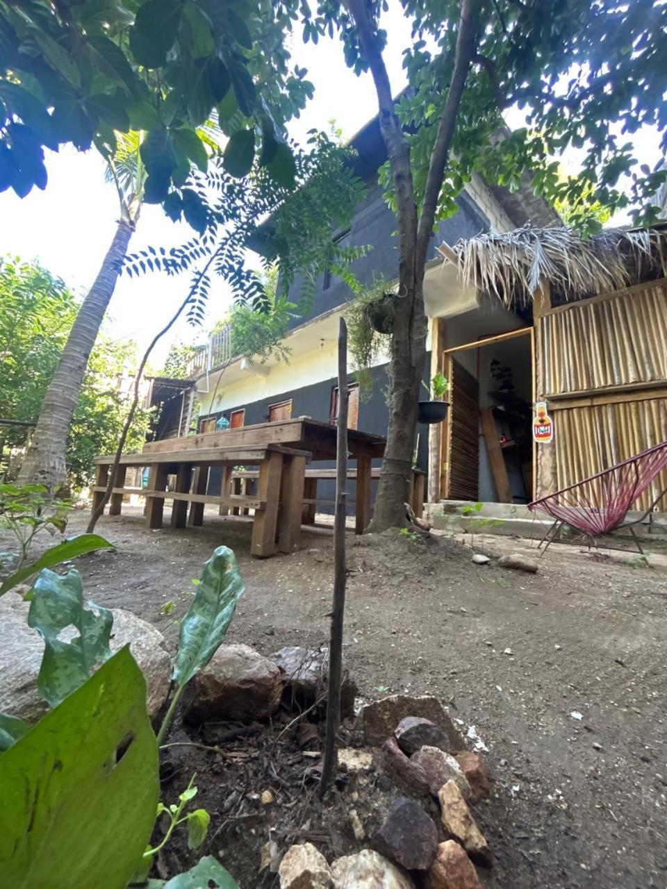 Casa De Las Brujas Hostal Zipolite Exterior photo